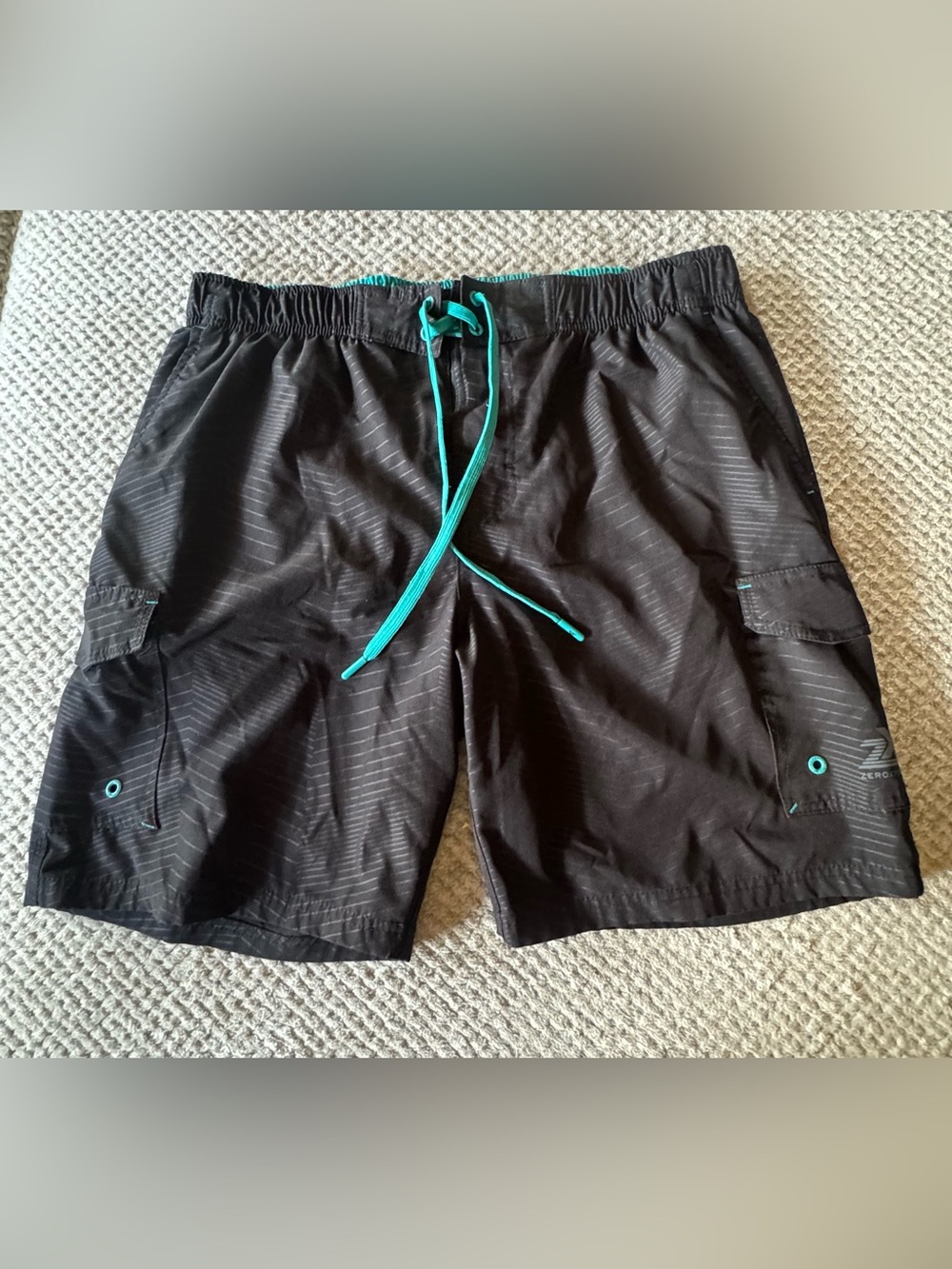 Men’s swim trunks